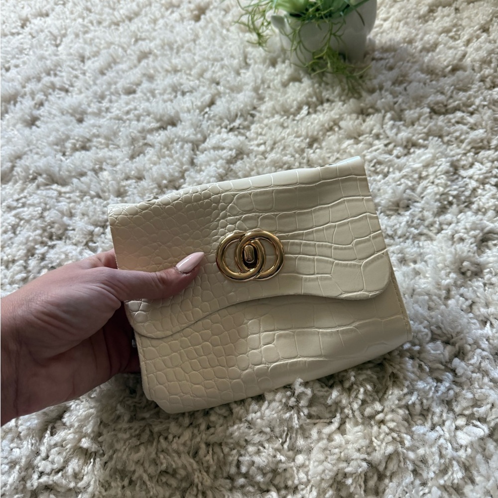 Elegant Cream Croc-Embossed Clutch